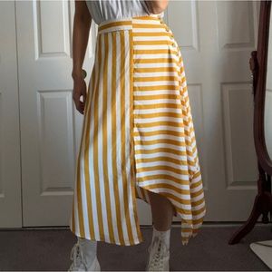 Topshop Asymmetrical Cut Skirt Size 6